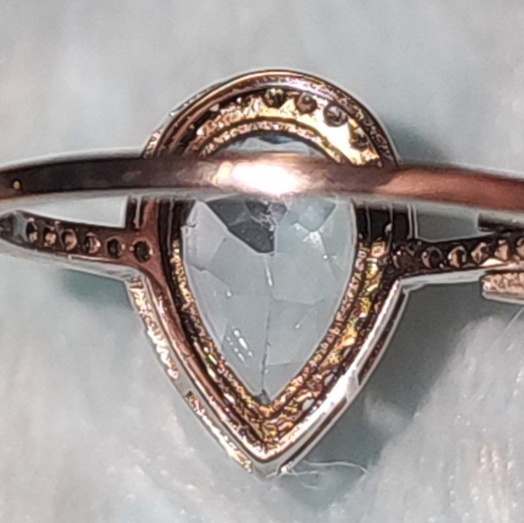 Blue topaz pear shape ring, with CZ, set in rodium over sterling silver, size 9 - Picture 4 of 8